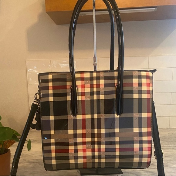 Handbags - Black Patent Leather Basket Weave‎ Check Satchel / Tote Bag